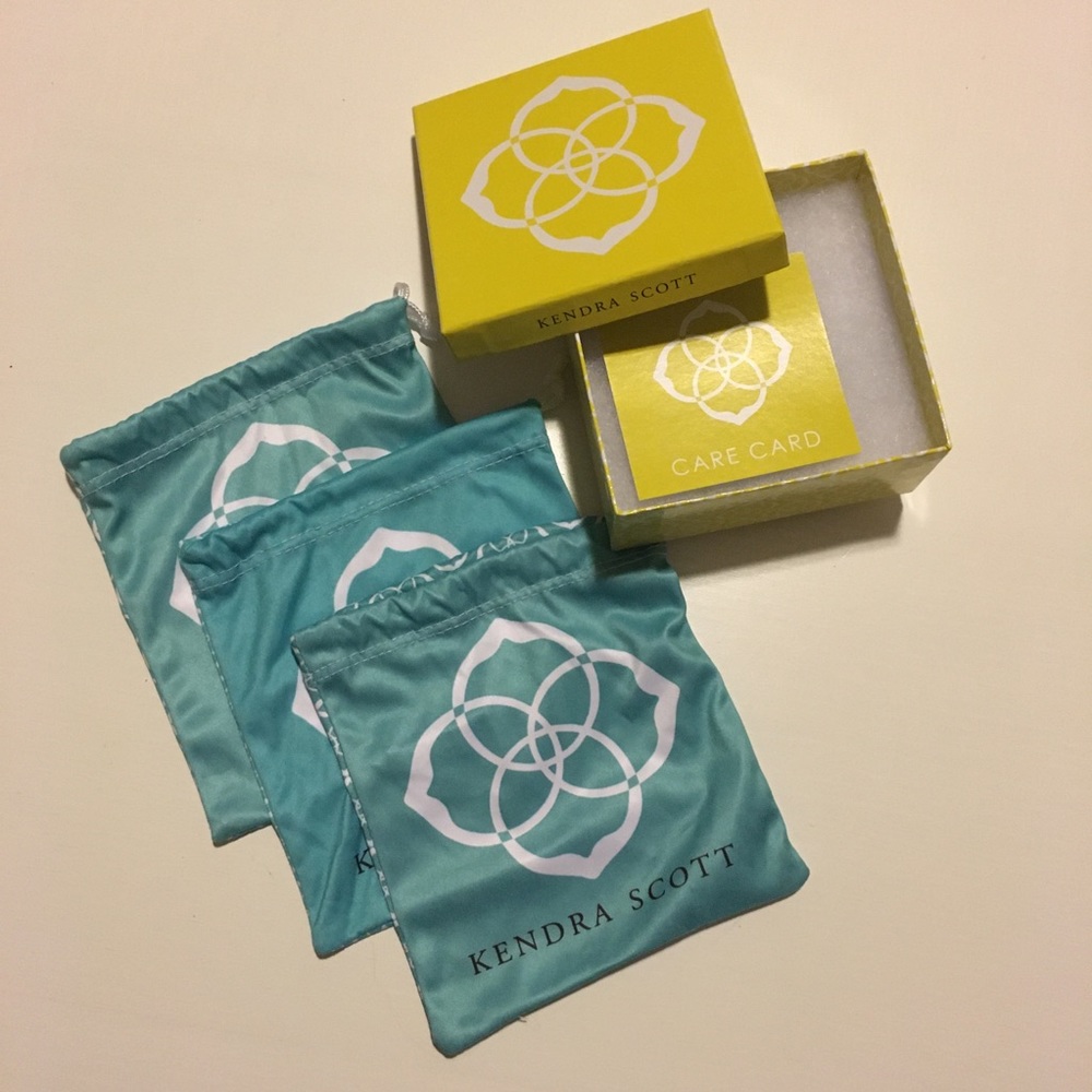 New Kendra Scott Jewelry bags and box